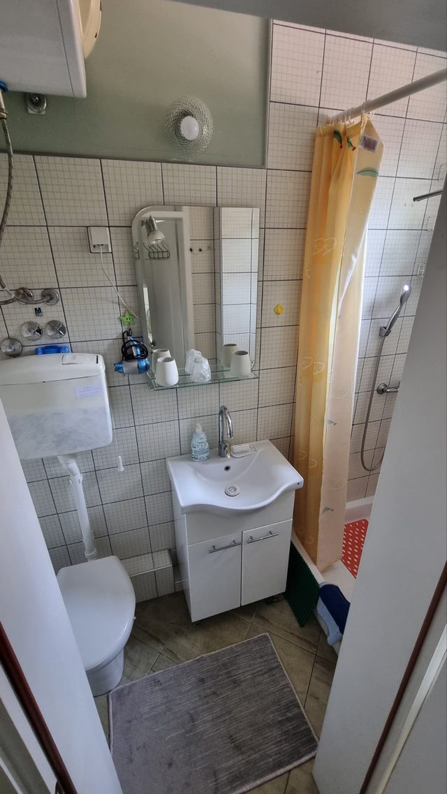 Apartman br. 2 - kupatilo