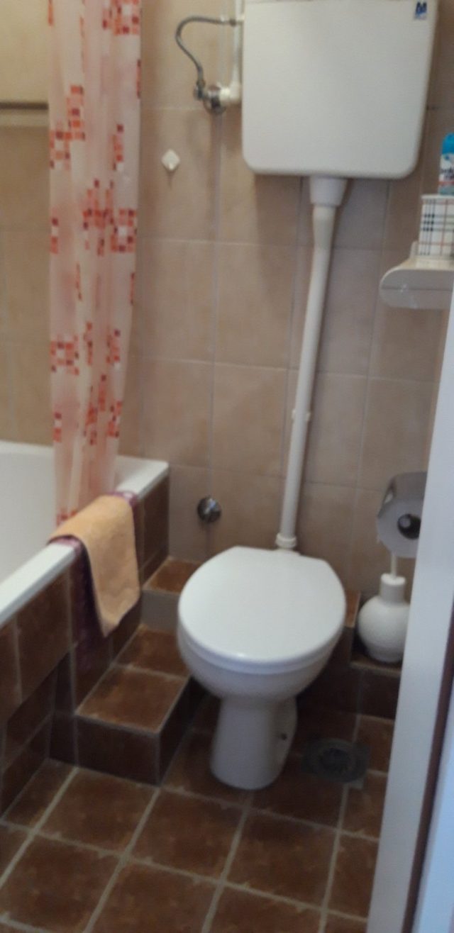 Apartman Studen - kupatilo